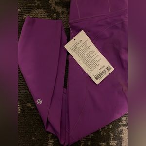 🚨SOLD🚨 Lululemon Fast & Free crop 23”